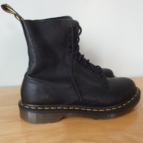 Dr. Martens Pascal Combat Boots Size 8 Black Soft Leather Lace Up - Picture 2 of 7